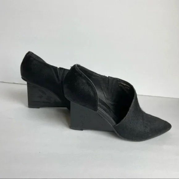 Venilla Suite Pointed Pony Hair Wedge Heels - Picture 4 of 5